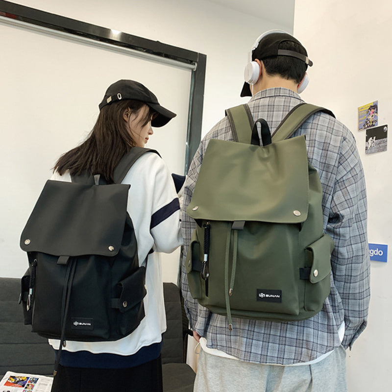 Wasserabweisender Rucksack - Platz für Laptop und Bücher